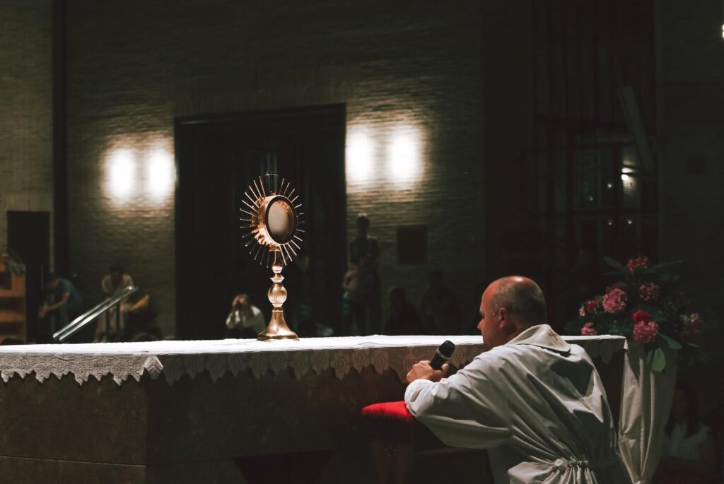 Na ljetovanje s Duhom Svetim/don Damir Stojić